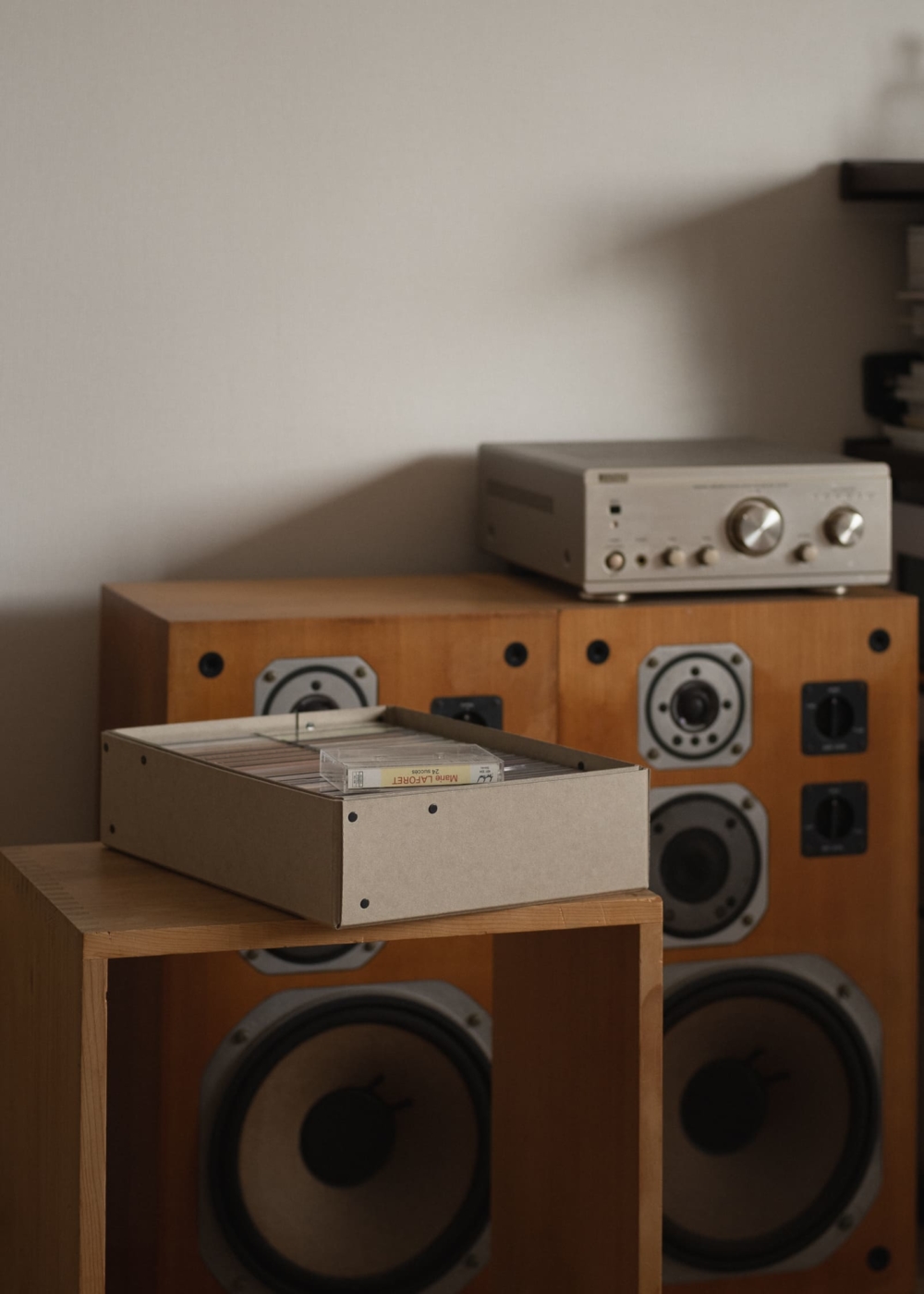 How to use "Rivet Box" Storing cassette tapes FROME（フローム）